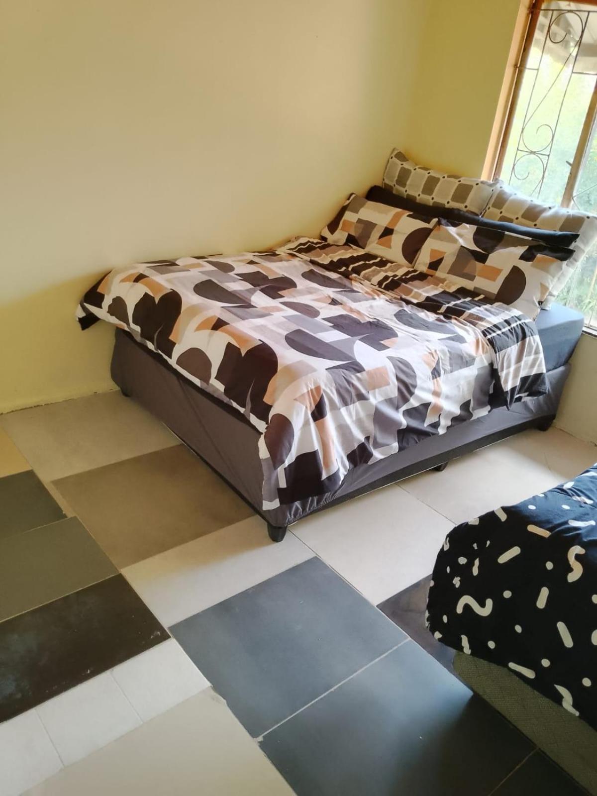 Kempton Park Lodge Esther Park Экстерьер фото